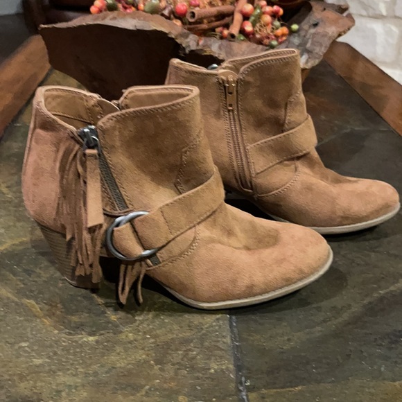 Indigo Rd. Ankle Boots - Picture 2 of 4